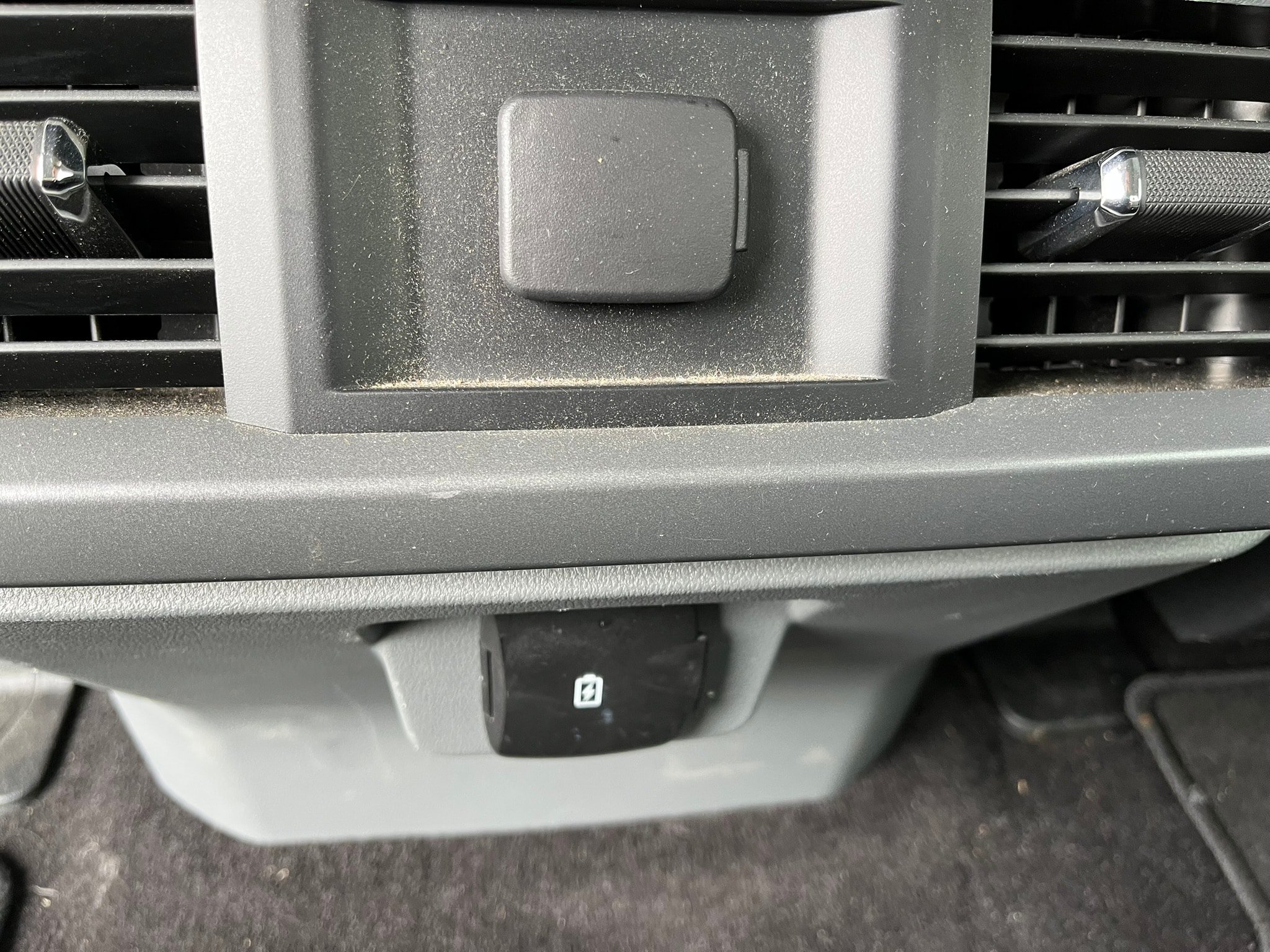 Used 2022 Ford F150 XLT w/ Equipment Group 301A Mid AWD/4WD image 16