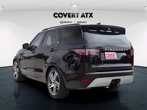 Used 2024 Land Rover Discovery Metropolitan Edition image 6