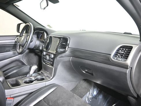 Used 2021 Jeep Grand Cherokee Laredo X AWD/4WD image 14