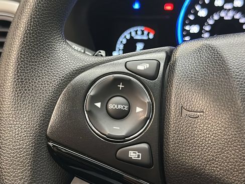 Used 2019 Honda HR-V EX image 26