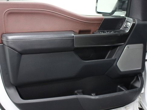 Used 2021 Ford F150 Lariat w/ Equipment Group 502A High image 11