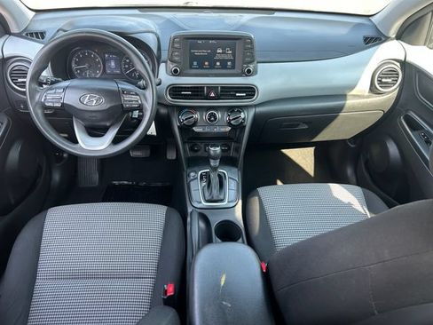 Used 2021 Hyundai Kona SE FWD image 25