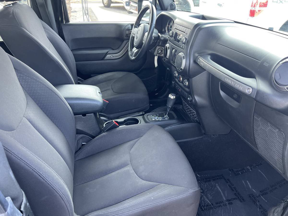 Used 2014 Jeep Wrangler Sport w/ Quick Order Package 24S AWD/4WD image 18