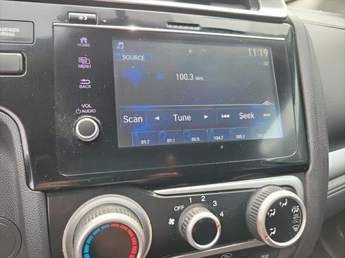Used 2018 Honda Fit Sport image 7