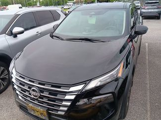 Used 2024 Nissan Rogue S video 1