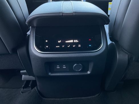 New 2026 Nissan Armada SL image 23