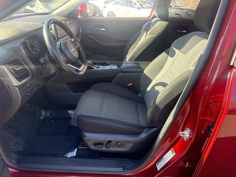 Used 2023 Nissan Rogue SV image 19