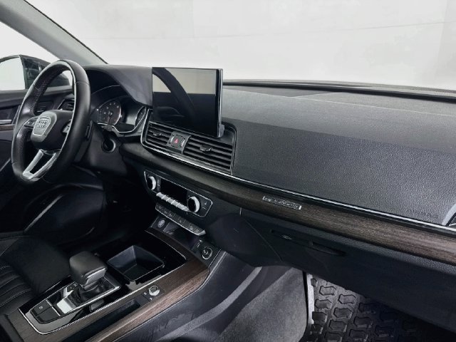 Used 2023 Audi Q5 2.0T Premium w/ Convenience Package AWD/4WD image 27