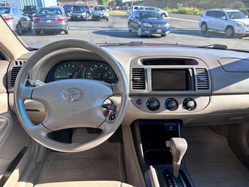 Used 2003 Toyota Camry XLE FWD image 7