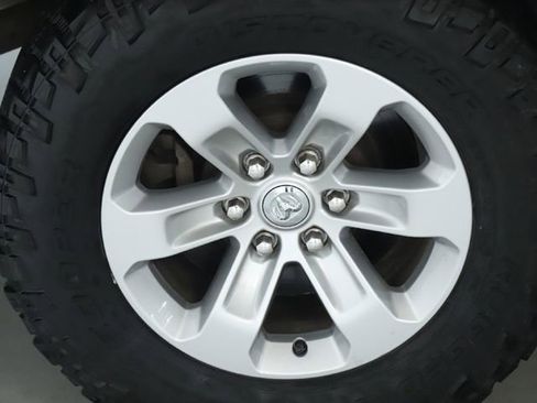 Used 2019 RAM 1500 Laramie image 48