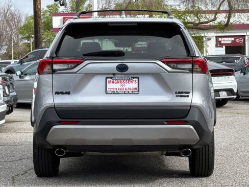 Used 2023 Toyota RAV4 Limited image 4