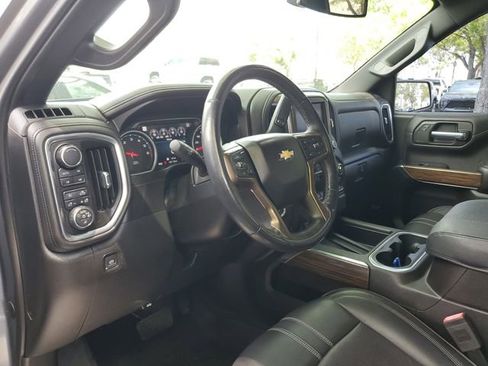 Used 2019 Chevrolet Silverado 1500 High Country w/ Z71 Off-Road Package AWD/4WD image 20