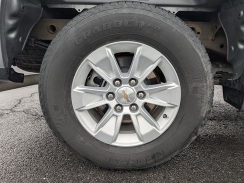 Used 2025 Chevrolet Silverado 1500 LT image 13