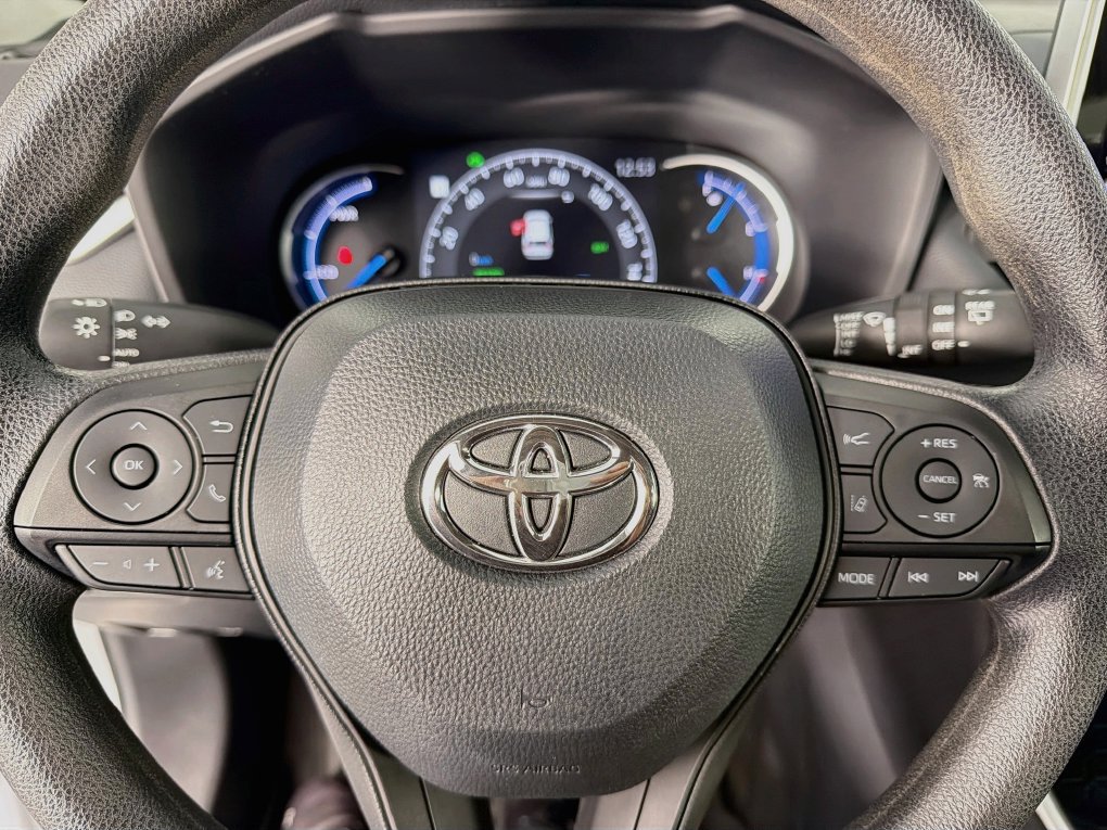 Used 2024 Toyota RAV4 XLE AWD/4WD image 15