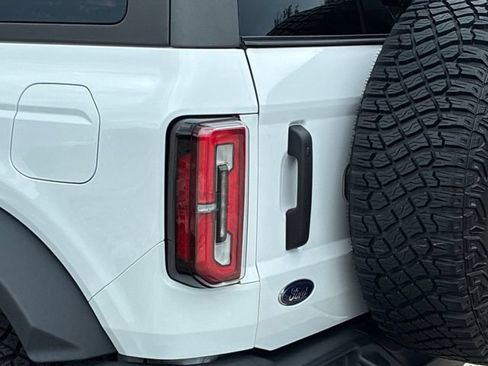 Used 2024 Ford Bronco Wildtrak AWD/4WD image 13