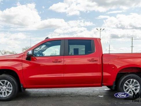Used 2023 Chevrolet Silverado 1500 LT AWD/4WD image 9