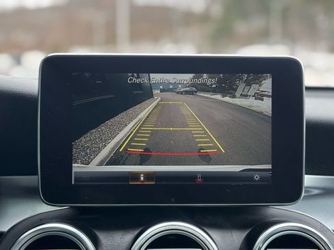 Used 2018 Mercedes-Benz GLC 300 4MATIC image 36