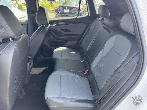 Used 2026 Volkswagen Tiguan SE R-Line FWD image 33