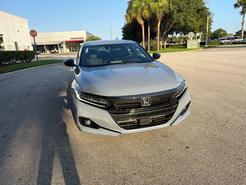 Used 2022 Honda Accord Sport image 5