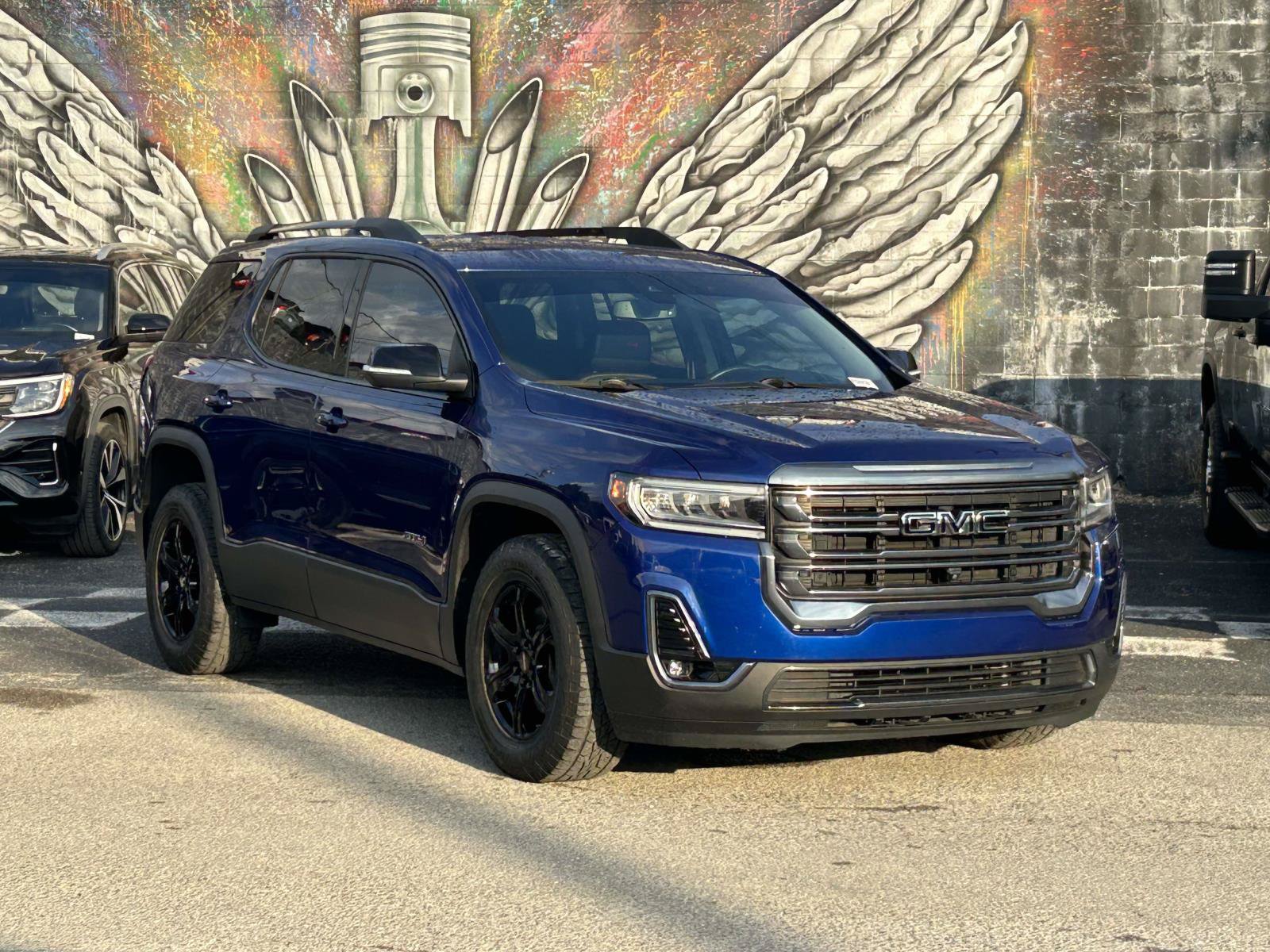 Used 2023 GMC Acadia AT4 w/ Technology Package AWD/4WD image 1
