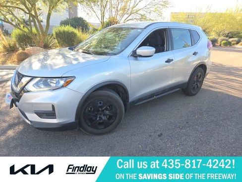 Used 2018 Nissan Rogue S FWD image 1