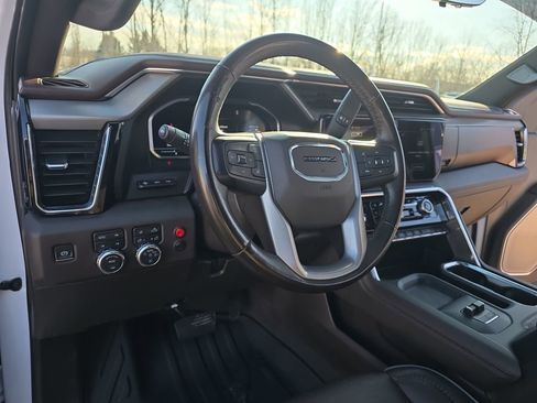 Used 2024 GMC Sierra 2500 Denali w/ Denali Reserve Package image 15