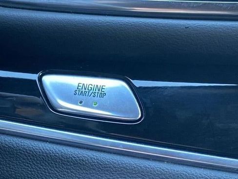 Used 2023 Buick Enclave Avenir FWD image 13