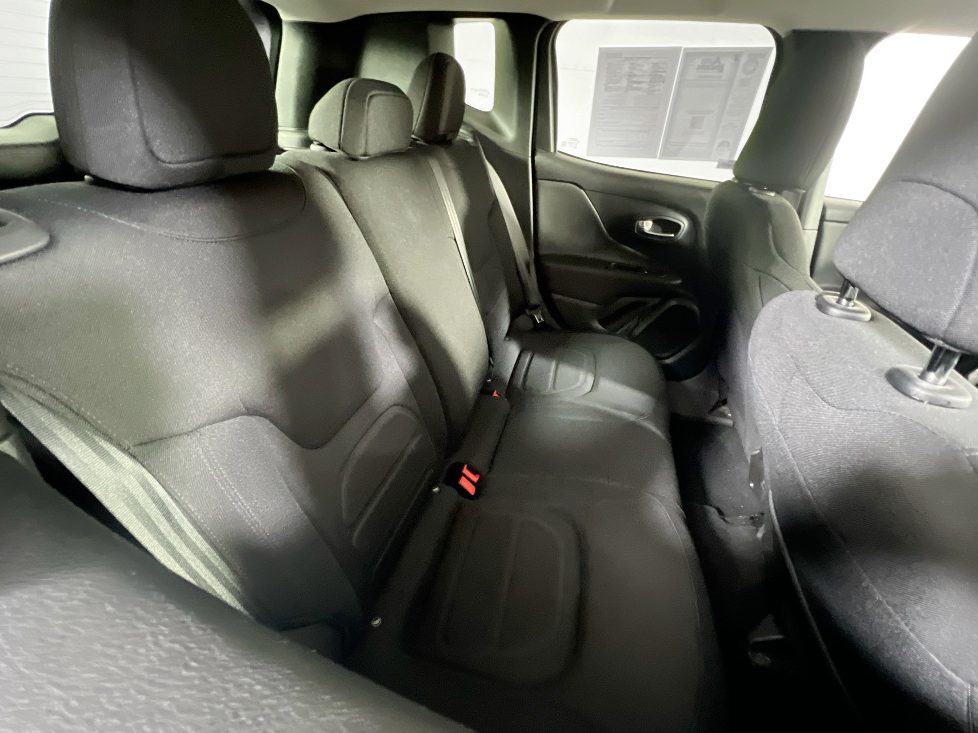 Used 2022 Jeep Renegade Latitude AWD/4WD image 25