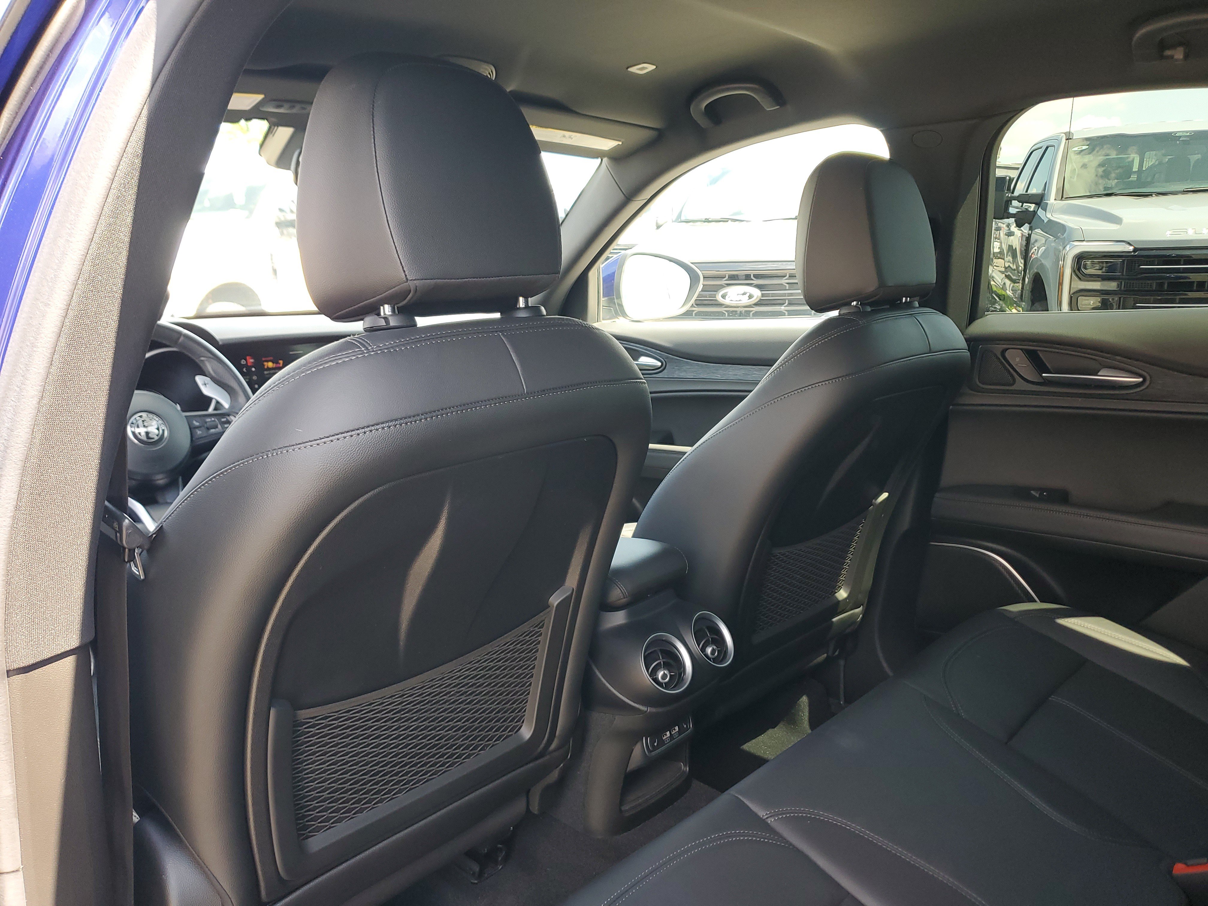 Used 2022 Alfa Romeo Stelvio Sprint RWD image 15