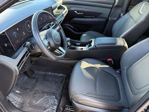 Certified 2025 Hyundai Santa Cruz Limited image 10