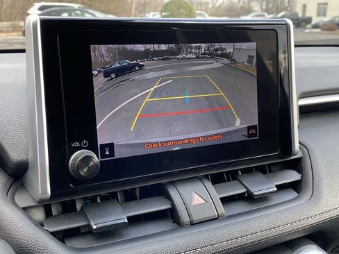 Used 2023 Toyota RAV4 XLE image 33