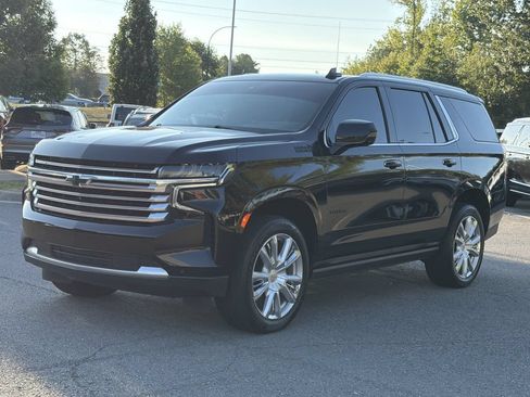 Used 2021 Chevrolet Tahoe High Country w/ Premium Package AWD/4WD image 7
