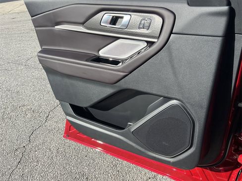New 2026 Ford Explorer Platinum image 16