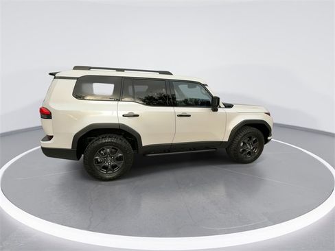 Used 2024 Lexus GX 550 image 8