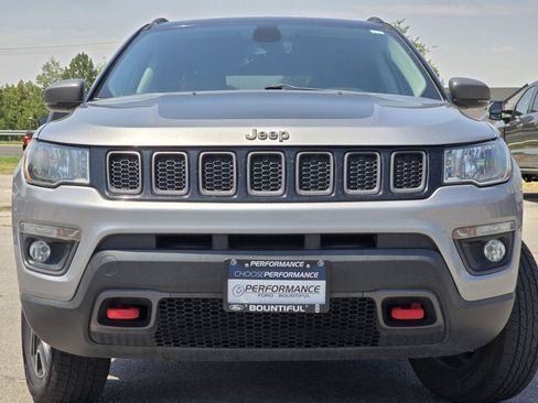 Used 2019 Jeep Compass Trailhawk AWD/4WD image 2