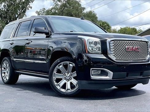 Used 2017 GMC Yukon Denali w/ Open Road Package RWD image 2