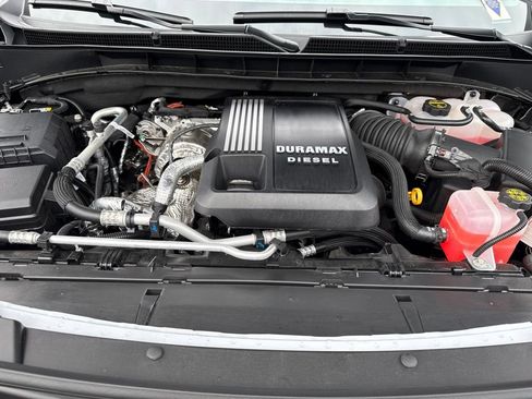 Used 2026 GMC Yukon XL Denali w/ Advanced Technology Package AWD/4WD image 12