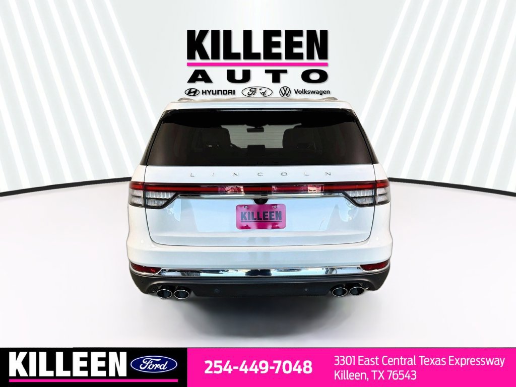 Used 2024 Lincoln Aviator Reserve w/ Elements Package Plus RWD image 8