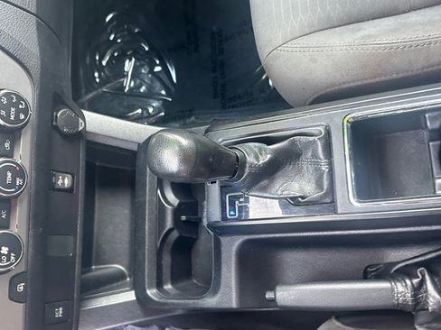 Used 2019 Toyota Tacoma SR image 26