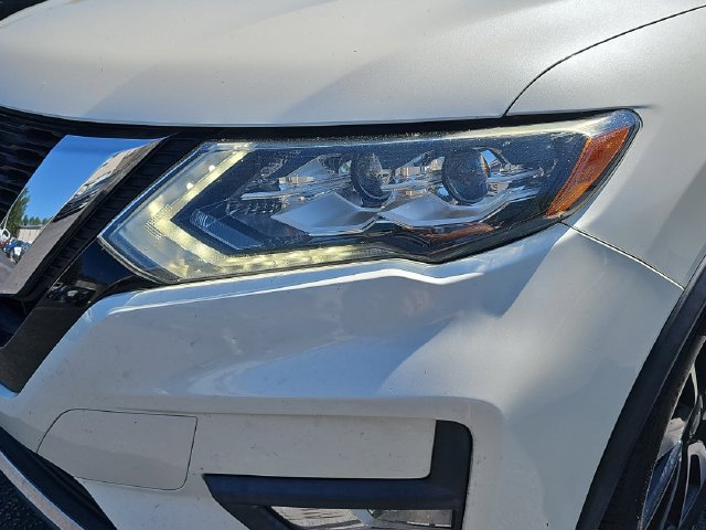 Used 2020 Nissan Rogue SL w/ Premium Package FWD image 37