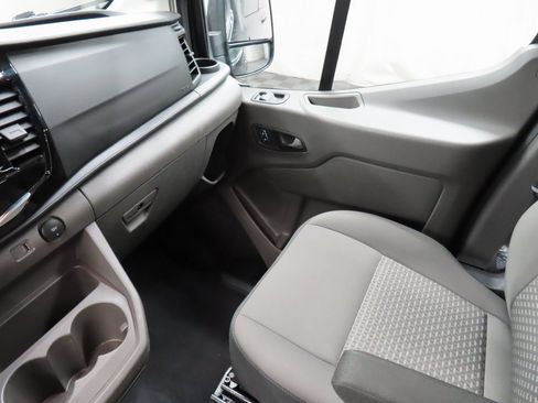 Used 2024 Ford Transit 350 XLT image 24