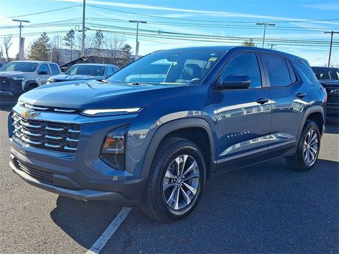 New 2026 Chevrolet Equinox LT w/ Convenience Package II image 2