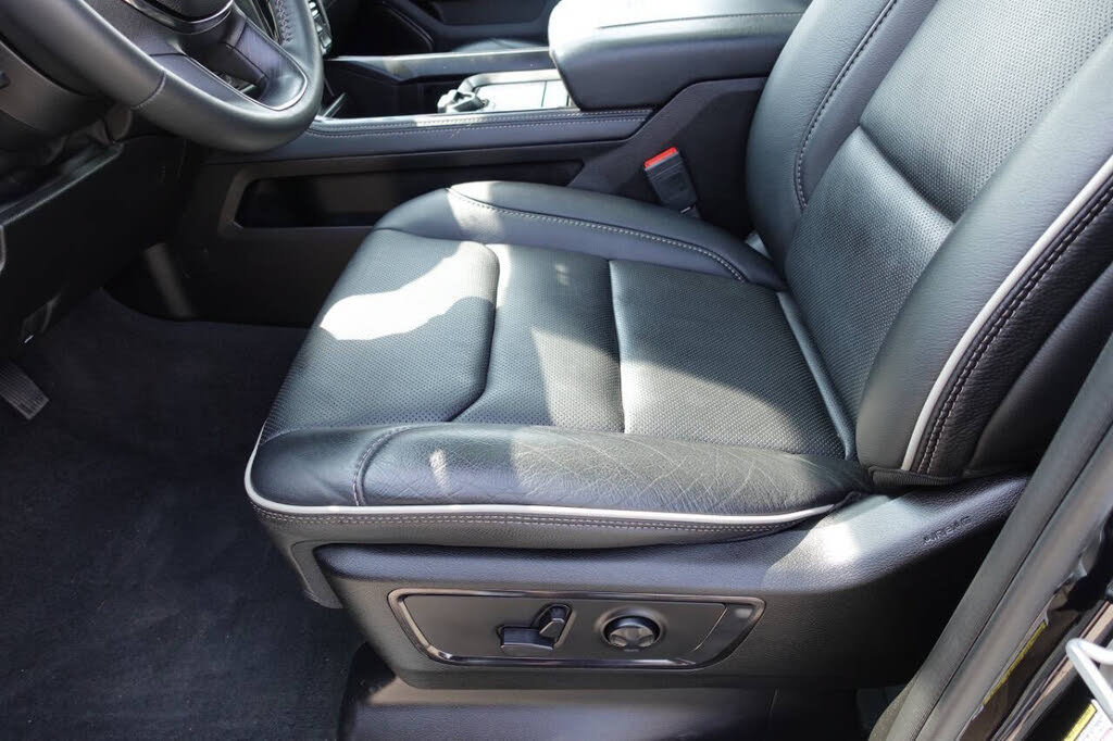 Used 2023 RAM 1500 Limited w/ Night Edition AWD/4WD image 17