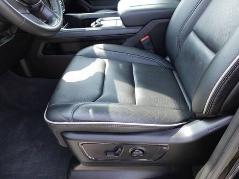 Used 2023 RAM 1500 Limited w/ Night Edition AWD/4WD image 17
