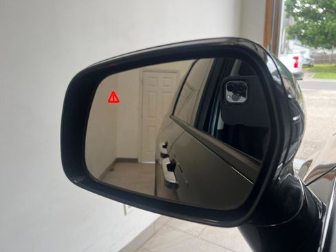Used 2024 Kia Carnival SX FWD image 67