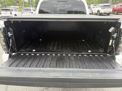 Used 2022 Toyota Tacoma SR5 w/ Technology Package RWD image 19