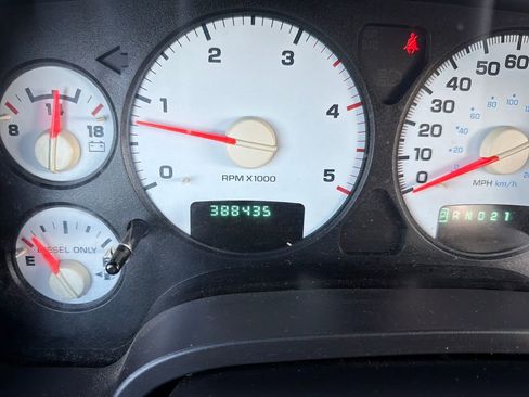 Used 2004 Dodge Ram 2500 Truck SLT image 16