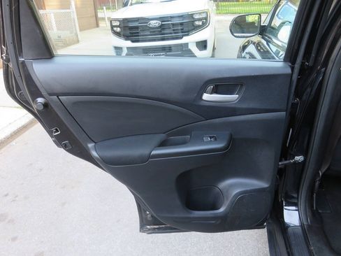 Used 2015 Honda CR-V LX image 28