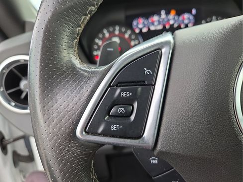 Used 2022 Chevrolet Camaro SS RWD image 19