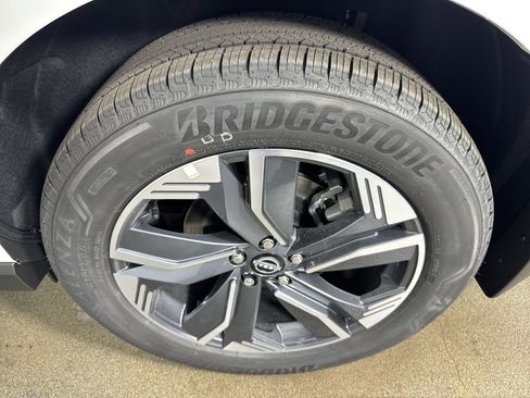 New 2025 Nissan Murano SL image 6